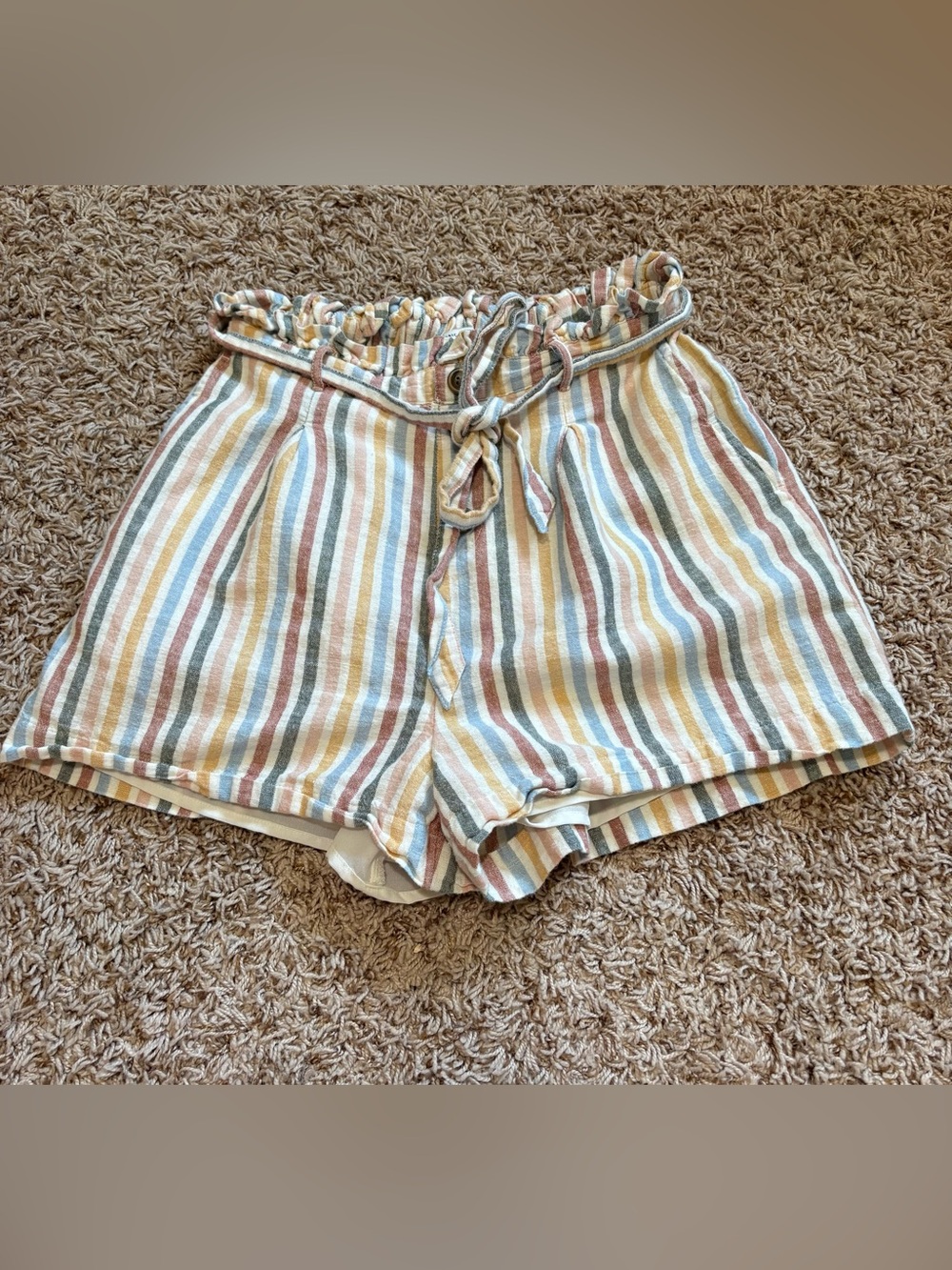 American Eagle High Waisted Striped Button Front paperbag shorts Womens size XS